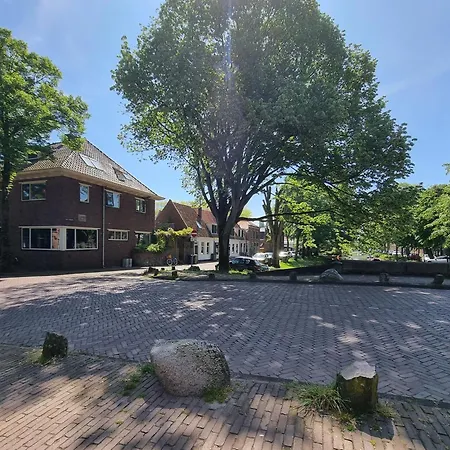 ホームステイ Aan De Burgwal