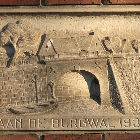 Aan De Burgwal
